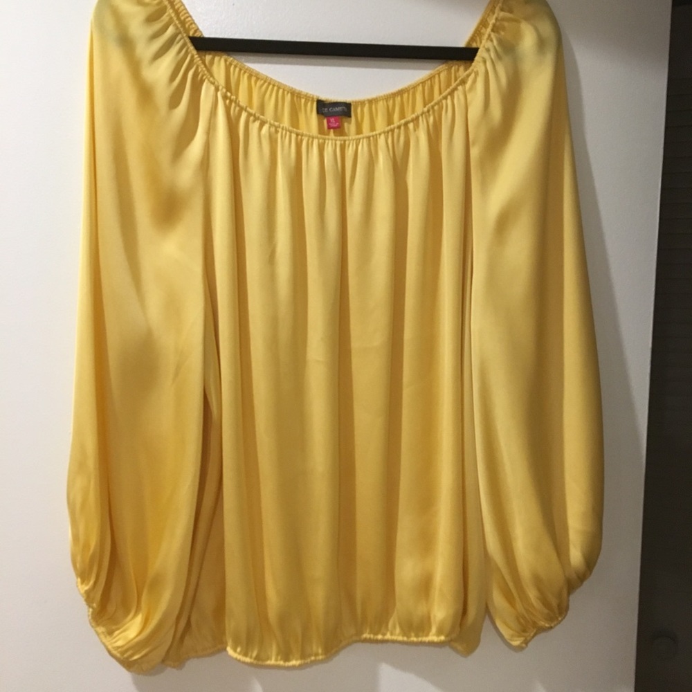 Vince Camuto off the shoulder top